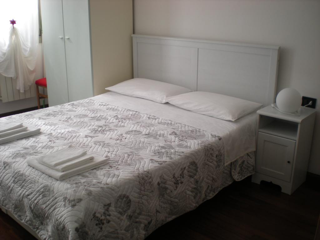 La Terrazza Del Centro Apartment Bergamo Cameră foto